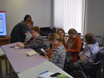 В Региональном информационно-библиотечном центре проведен семинар «Электронные ресурсы школьных библиотек»