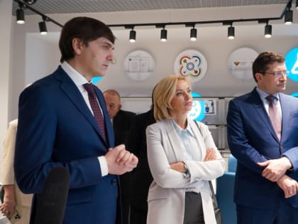 Сергей Кравцов: «Разработка и принятие закона, повышающего статус учителя, станут замечательным результатом Года педагога и наставника»