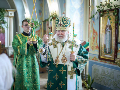 Накануне Дня Святой Троицы епископ Павел совершил богослужение в кафедральном соборе
