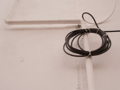 В Можге мужчина выстрелил в знакомого, задушил кабелем и пытался скормить свиньям