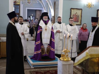 Архиерейское богослужение накануне Сретения Господня