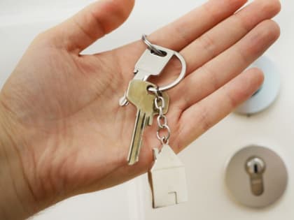 Представители Минстроя Удмуртии сговорились с риелтором для покупки квартир для детей-сирот