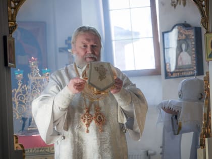 В Лазареву субботу епископ Павел совершил Литургию в Свято-Владимирском храме села Сигаево