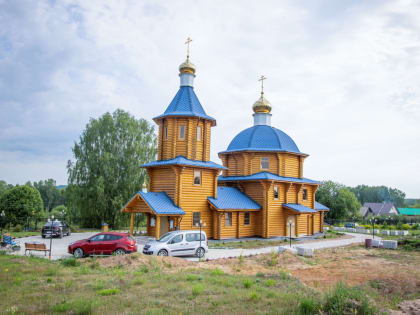 В праздник Владимирской иконы Божией Матери епископ Павел совершил архипастырский визит в д. Чурашур