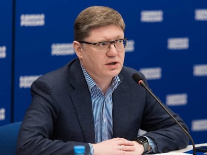 «Единая Россия»: как изменятся социальные пособия в 2023 году? Разъясняет Андрей Исаев