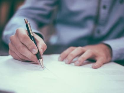 ВТБ: в 2024 году продажи розничных кредитов на рынке снизятся на 10%