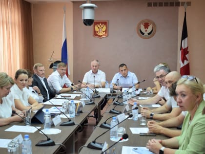 Вопросы развития спортивной медицины и повышения доступности медучреждений рассмотрели на совместном заседании постоянных комиссий Госсовета