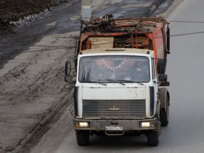Движение большегрузов временно ограничили на дороге Ижевск-Ува