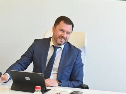 Константин Сунцов пригласил подписчиков телеграм-канала в свой новый московский офис