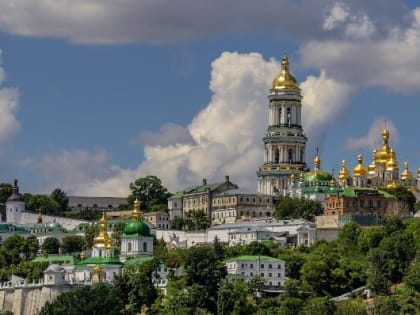 Наместника Киево-Печерской лавры отправили в СИЗО