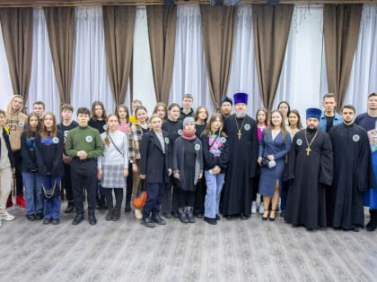 Делегация Сарапульской епархии приняла участие в Съезде православной молодежи Удмуртской митрополии