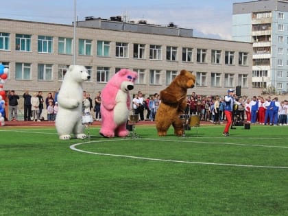 Школьный стадион открыли в Ижевске