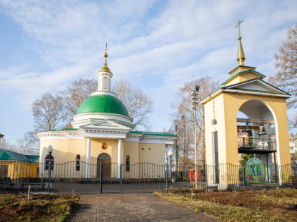 Служение митр. Викторина в среду Светлой Седмицы