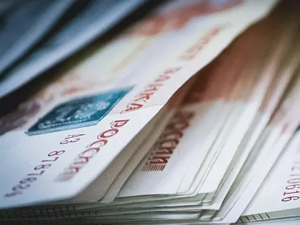 Средняя начисленная зарплата в Удмуртии составила 65,7 тысяч рублей