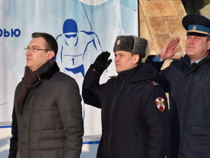 В Удмуртии начальник территориального управления Росгвардии принял участие в открытии Всероссийских соревнований общества «Динамо» по лыжным гонкам и служебному двоеборью