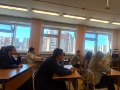 Руководитель Глазовского МСО провел профилактическое мероприятие в школе