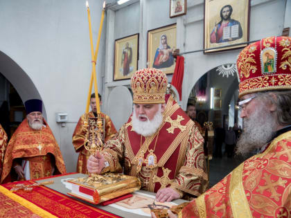 В понедельник Светлой седмицы епископ Антоний совершил Литургию в Михайловском храме села Малая Пурга