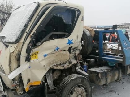 Стали известны подробности столкновения электропоезда и эвакуатора в Ижевске