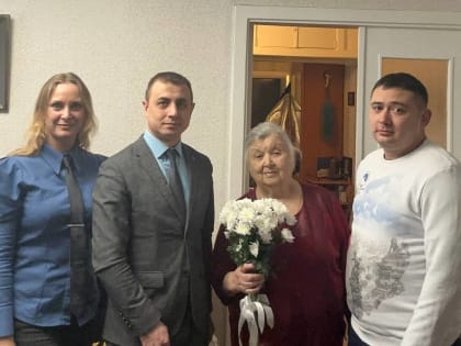 В день снятия блокады Ленинграда активисты «Единой России» навестили ветеранов-блокадников Удмуртии