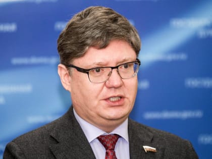 Комитет Госдумы по социальной политике рекомендовал принять в первом чтении законопроект «Единой России» о занятости