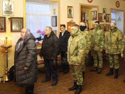 Росгвардейцы - участники специальной военной операции посетили Крещенскую литургию в Луганской Народной Республике