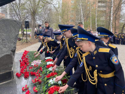 «Единая Россия» чтит память участников ликвидации последствий радиационных аварий и катастроф и памяти жертв этих аварий и катастроф