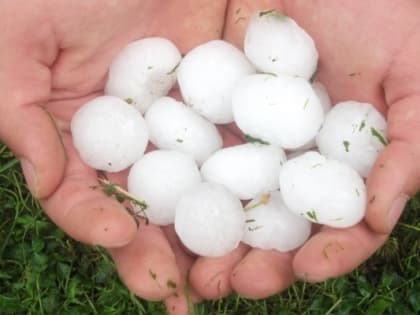 Зрители рок-концерта в США пострадали от града размером с яйцо