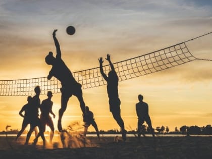 Всё лето школьникам Глазова будут даром выдавать мячи для спортивных игр