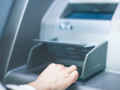 Бдительный житель Сарапула спас земляка от мошенников