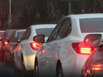 На границе с Россией образовалась пробка из желающих покинуть Грузию