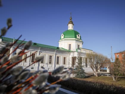 Архиерейское богослужение накануне Вербного воскресенья