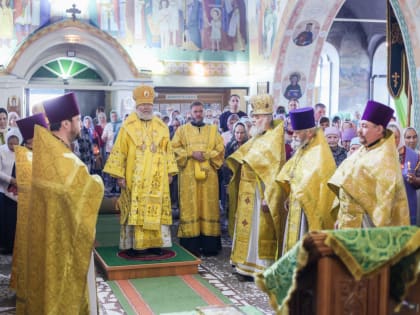 В  день памяти святых Удмуртской земли епископ Павел совершил архипастырский визит в Алнаши