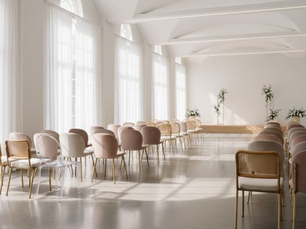 Аренда стульев для мероприятий: полный гид по выбору, стилям и расчетам