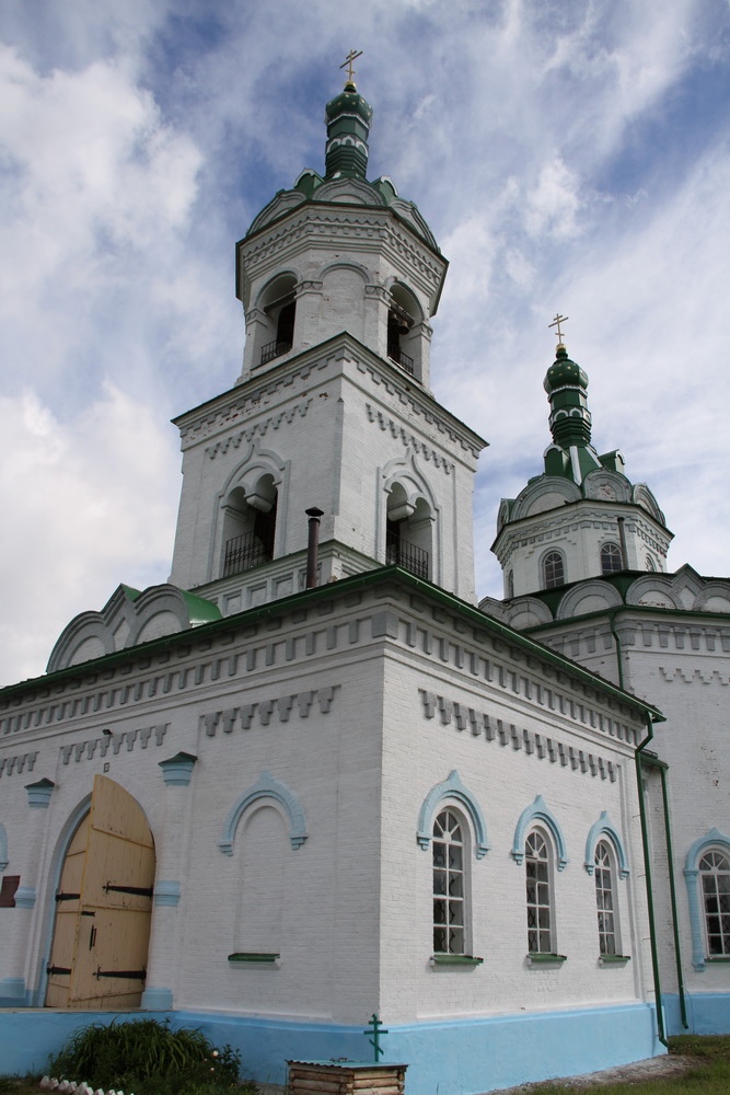 Погода валамаз красногорский район. Валамаз Селтинский район Церковь. Церковь Святой Троицы Селтинский район. Валамаз Удмуртия Селтинский район. Валамаз Красногорский.