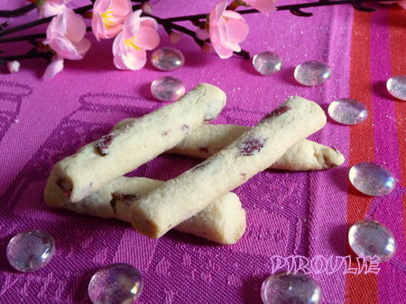 biscuits_cranberries