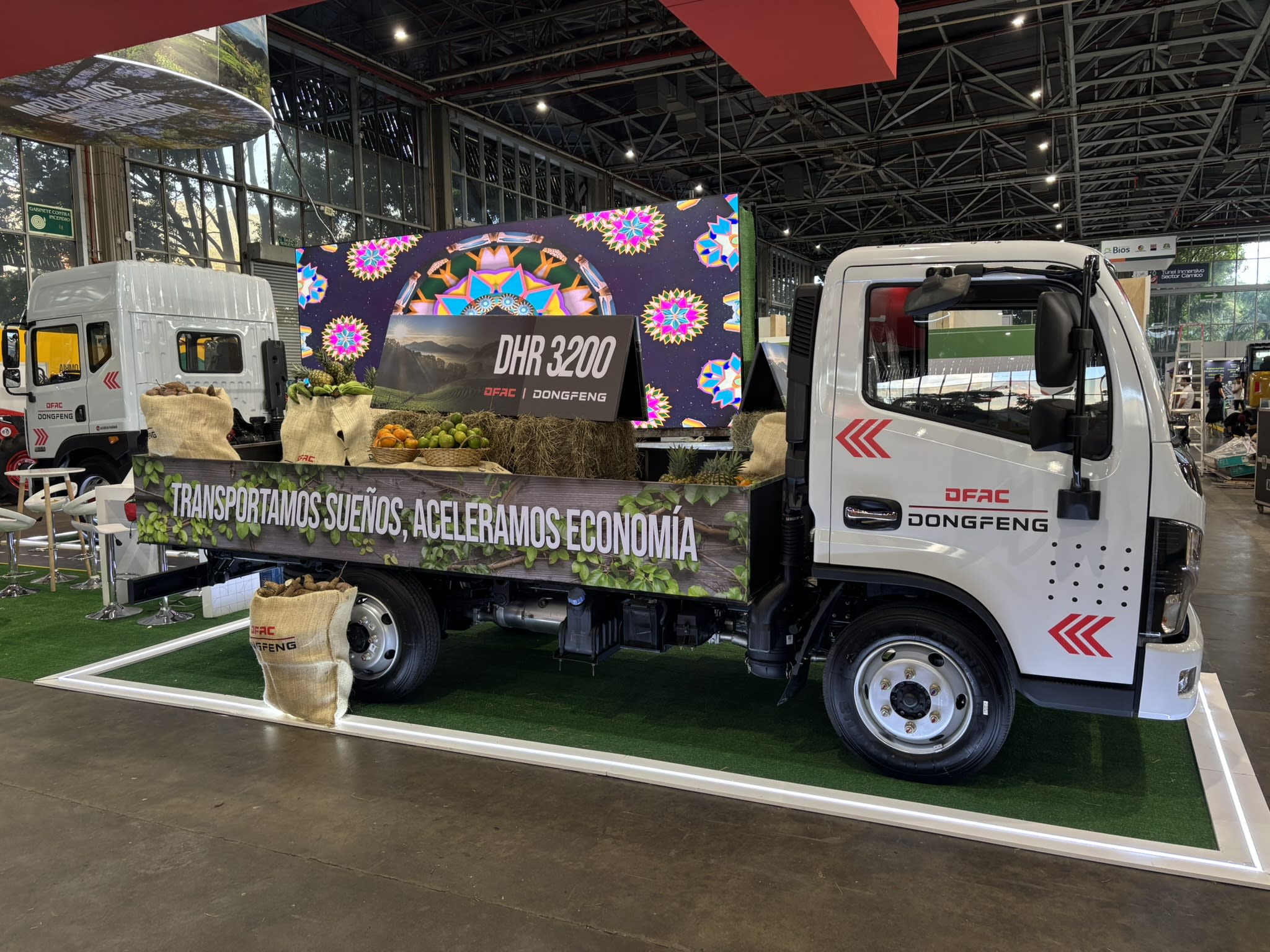 Branding Vehicular