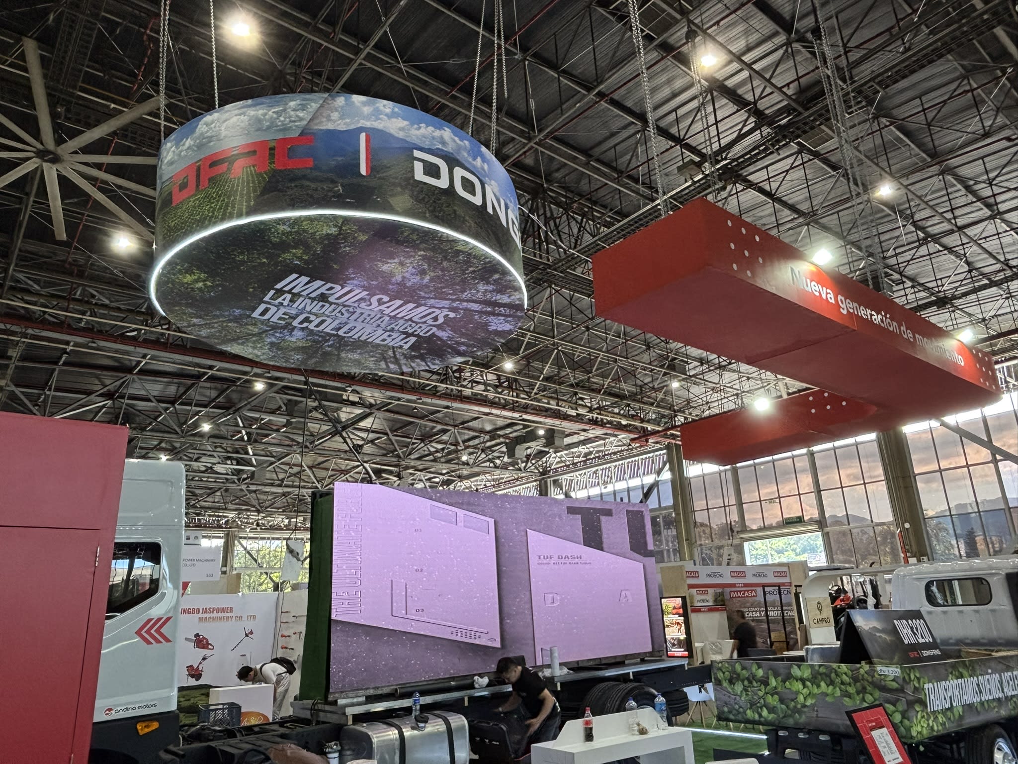 Branding Vehicular