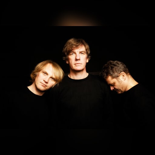 THE BAND ON THE EDGE OF FOREVER -additional-1