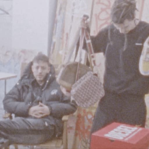 Cover: BHZ - Nikes auf Asphalt (MotB & Ion Miles)
