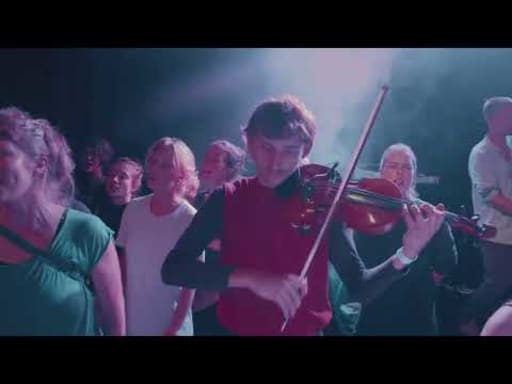 2ersitz - Seifenblase (Live in Leipzig mit dem Leipziger Kneipenchor)