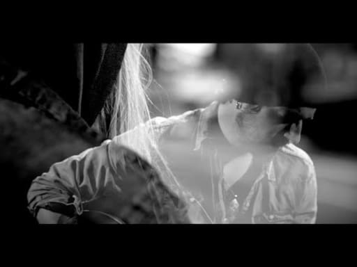 WILLER - Weit weg (Official Video)