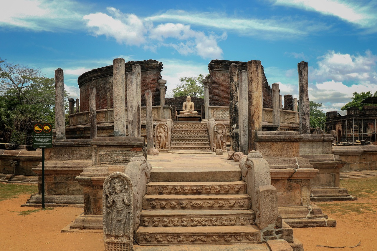 Polonnaruwa Day Tour