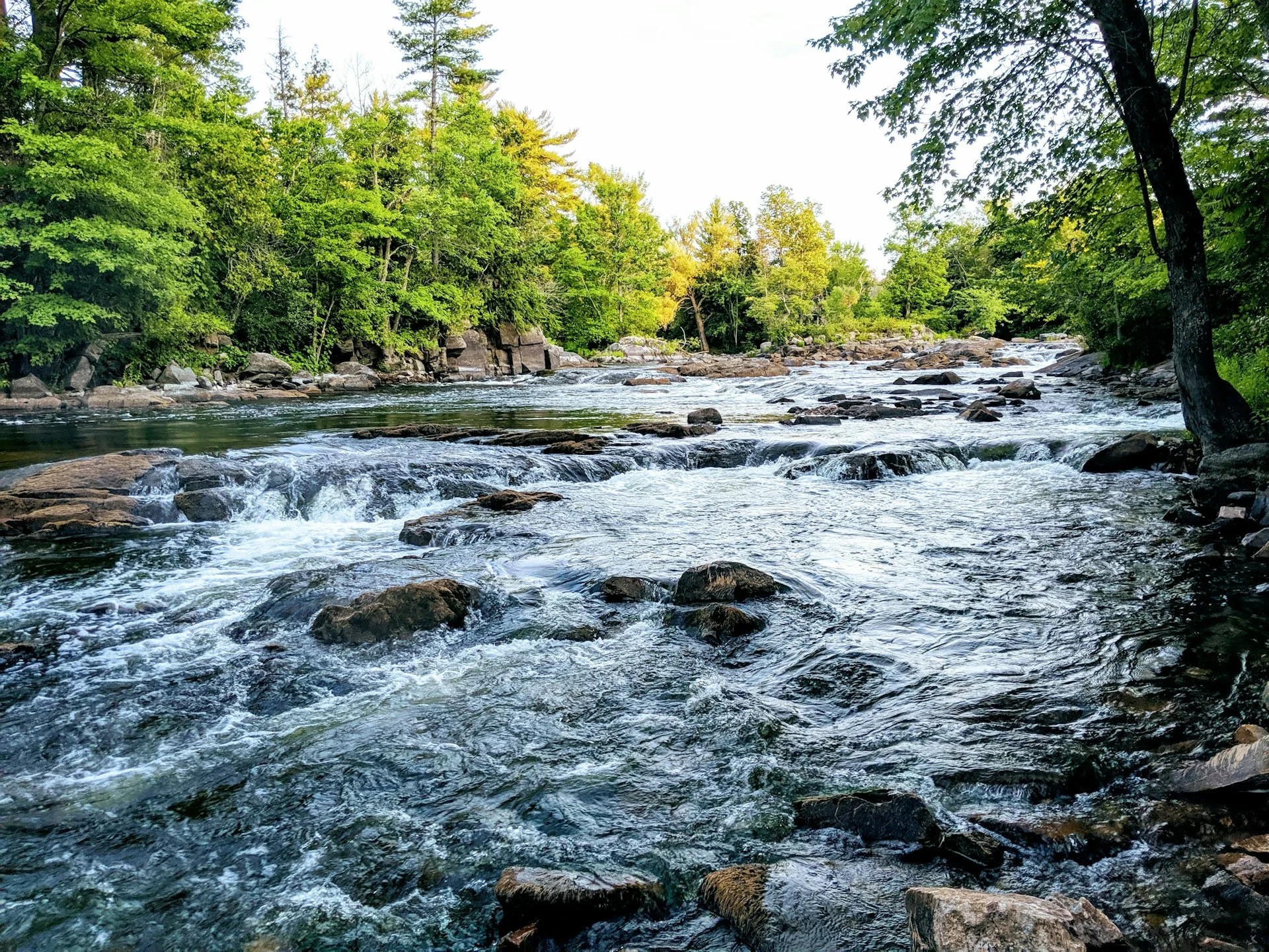 River & Water Rapids in Sri Lanka — with Colombo Taxi Airport