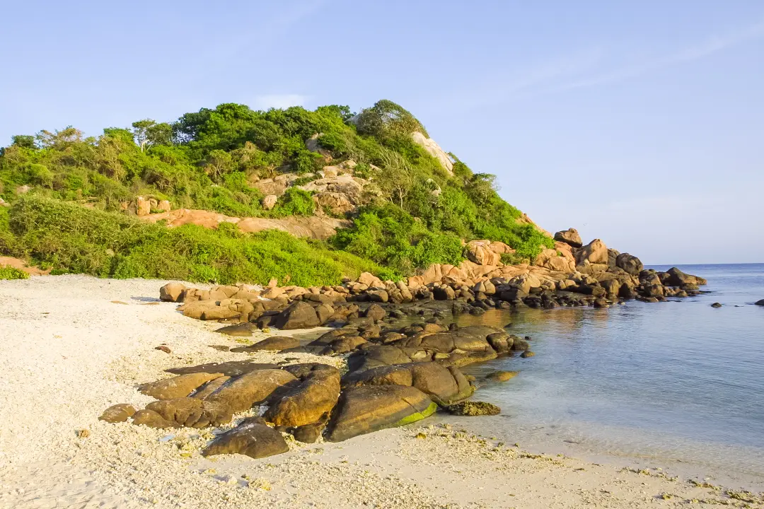 Pigeon Island National Park in Sri Lanka — with Colombo Taxi Airport