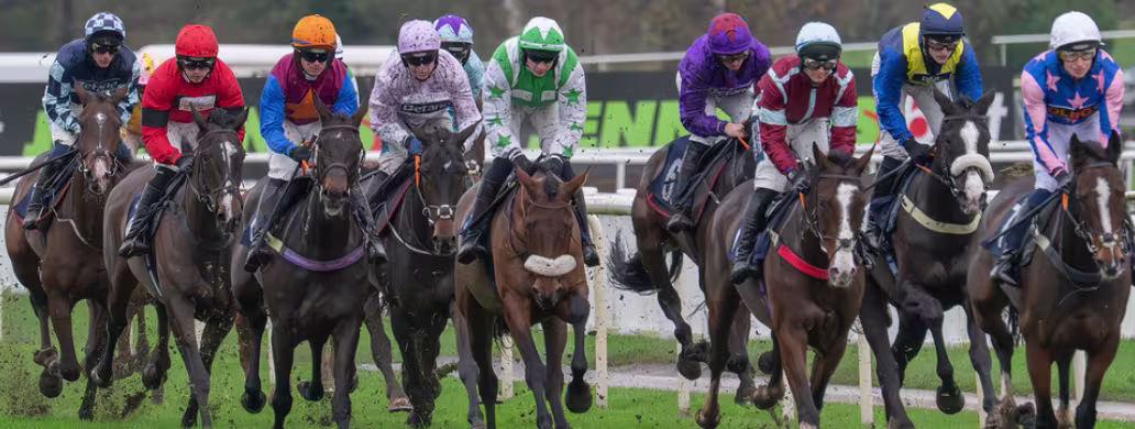 Friday 4 December - Christmas Jumper Raceday