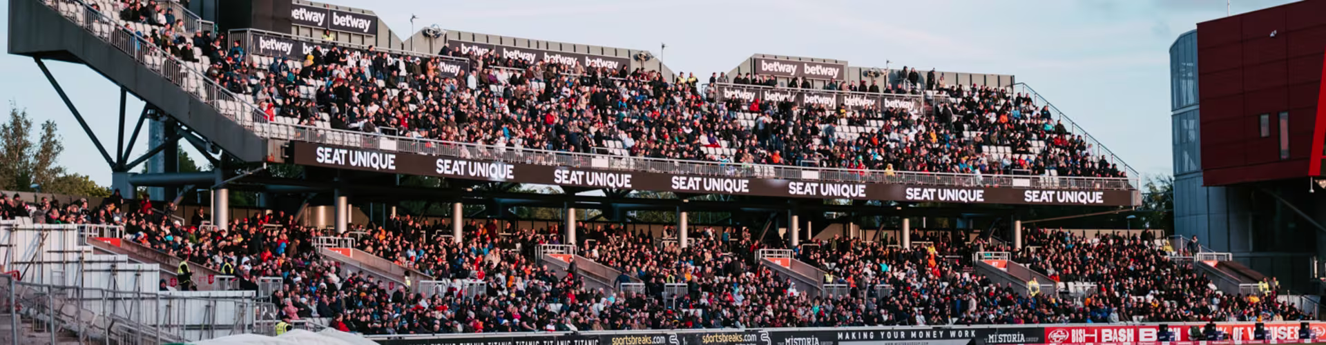 Emirates Old Trafford.