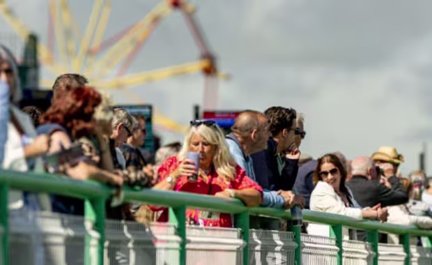 Monday 28 September - Autumn Afternoon Racing