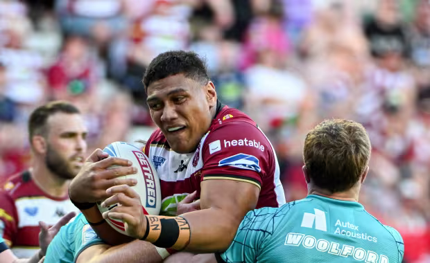 Wigan Warriors v Huddersfield Giants 