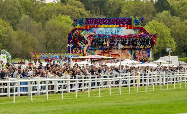 Friday 3 April - Good Friday AWC Vase Raceday