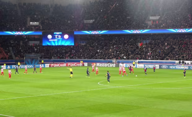 Paris Saint-Germain v RC Strasbourg Alsace 
